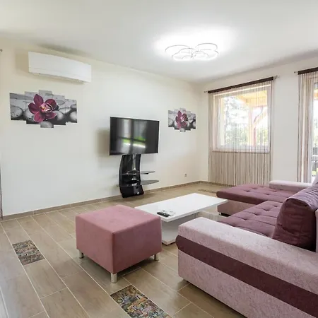 Holiday home Koppany Luxor Vendeghaz