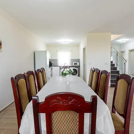 Holiday home Koppany Luxor Vendeghaz *